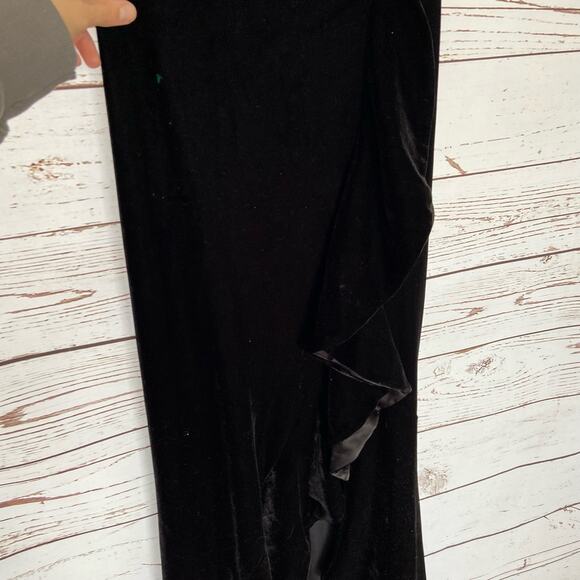 Windsor S Black Velvet Strapless Plunge Ruffle High Low Formal Gown Maxi Dress - Picture 5 of 11
